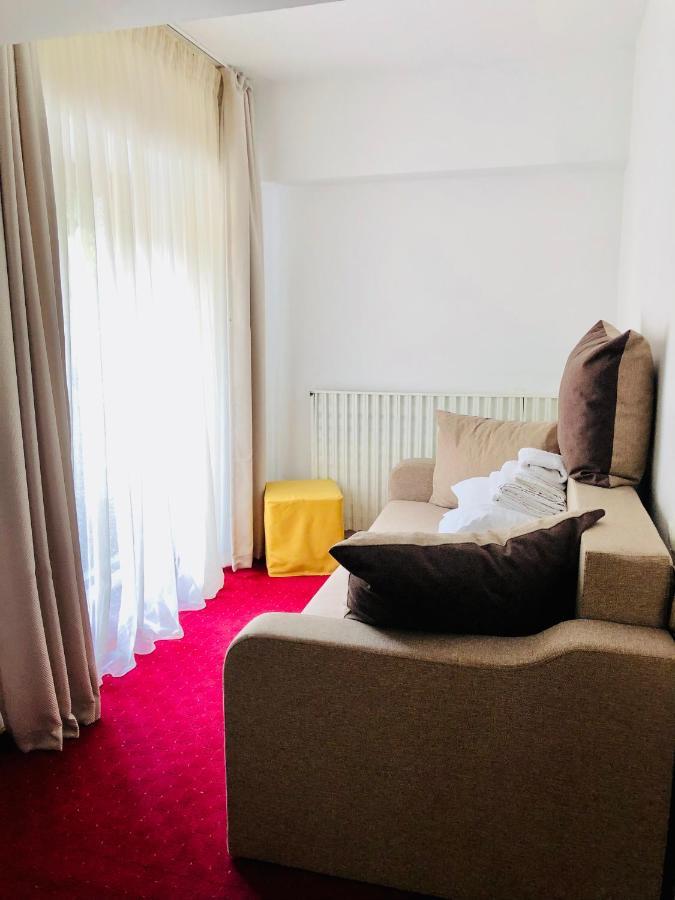 Pensiune & Restaurant Kalinder Szászbuda Kültér fotó