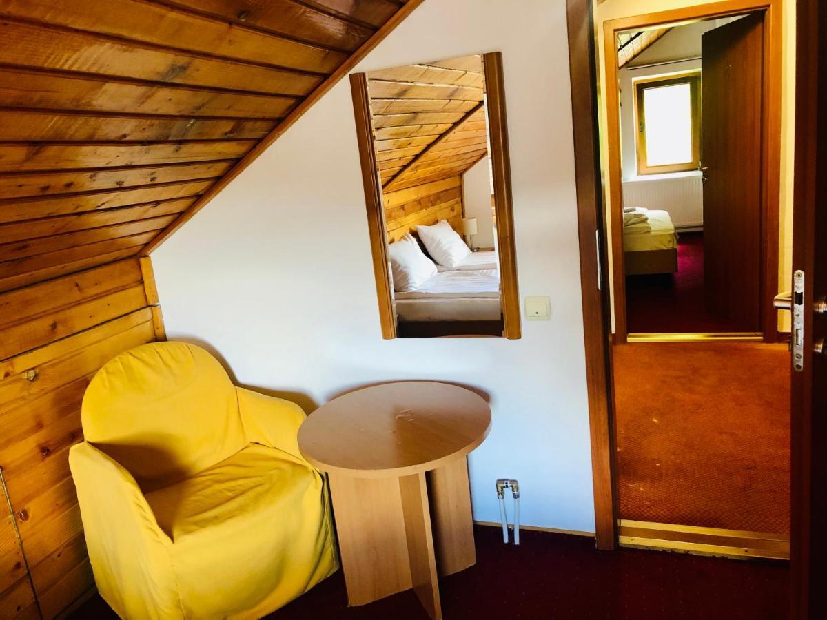 Pensiune & Restaurant Kalinder Szászbuda Kültér fotó