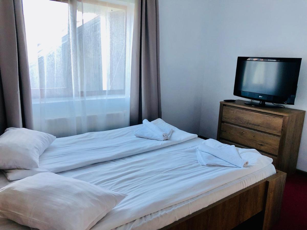 Pensiune & Restaurant Kalinder Szászbuda Kültér fotó