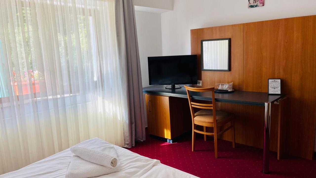Pensiune & Restaurant Kalinder Szászbuda Kültér fotó
